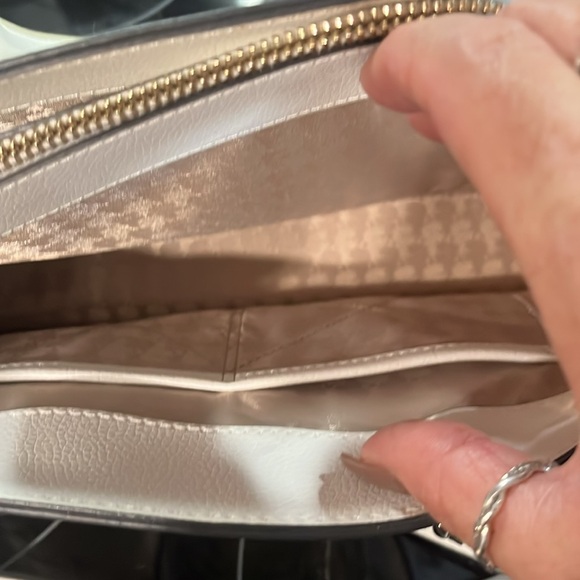 Brand new and she’s a beauty - Picture 6 of 13